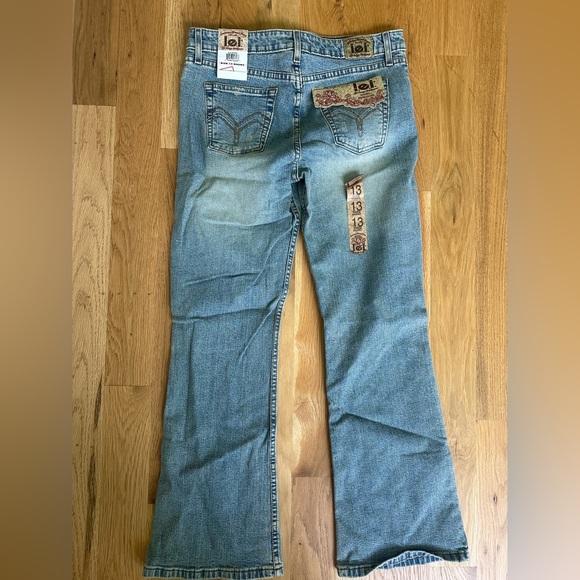 Lei Sophia hiphugger Jean size 13 Short NEW WITH TAGS - Picture 1 of 4